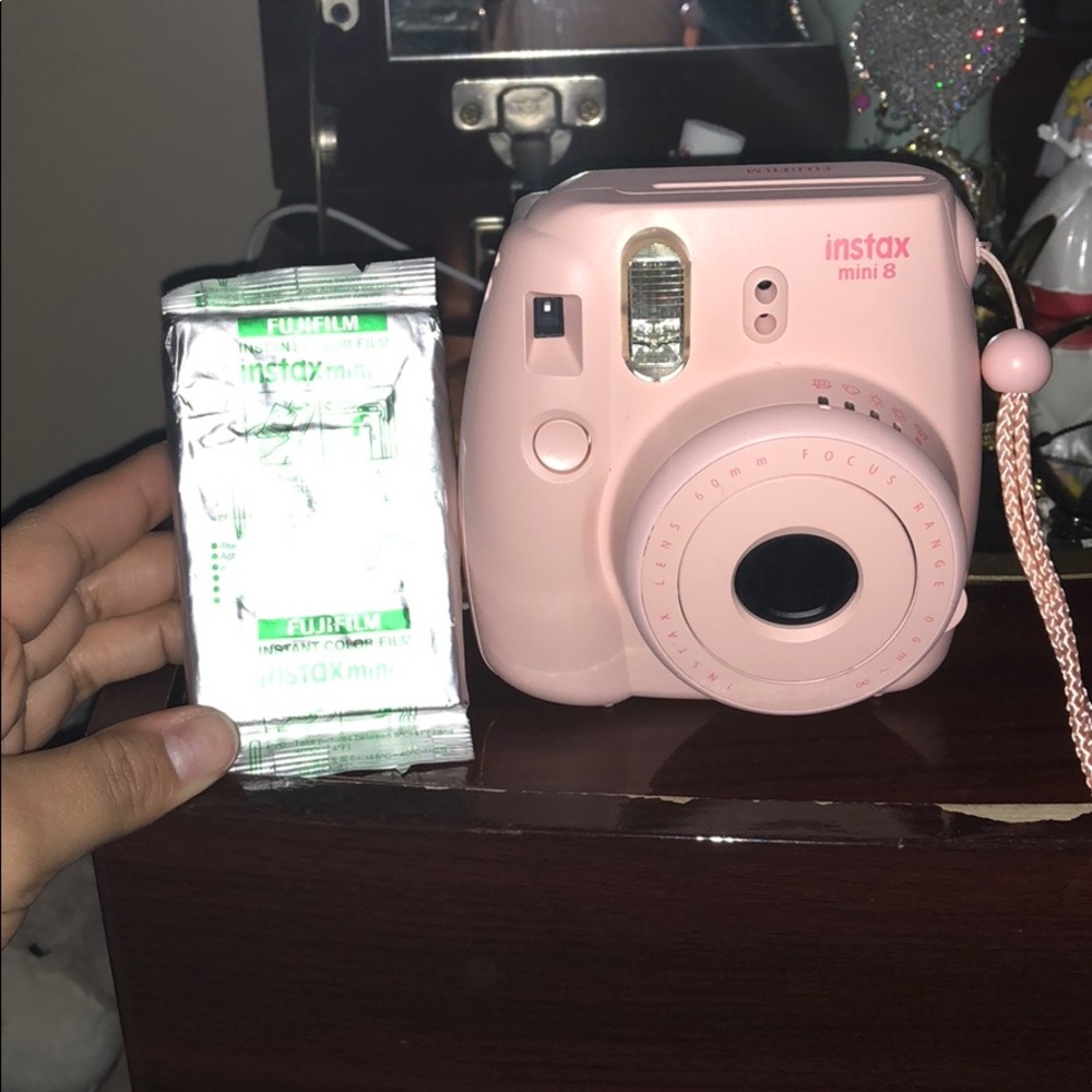 Instax mini 8 pink with film